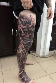 腿部日式的武士面具纹身图案
