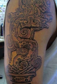 阿兹特克蛇石像大臂纹身图案