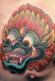 胸部彩色亚洲恶魔和羽毛纹身图案