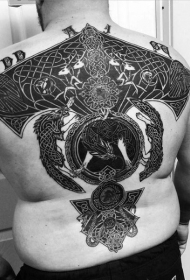 背部凯尔特风格黑色的各种饰品纹身图案