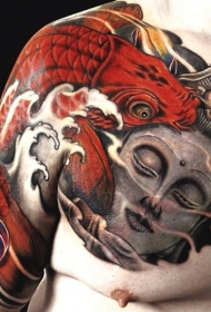 半甲亚洲风格的彩色鲤鱼与如来佛祖纹身图案