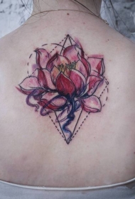 背部彩色的莲花和几何装饰纹身图案