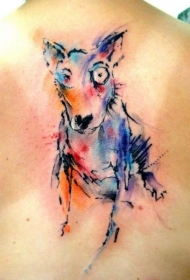 背部水彩有趣的小狗纹身图案