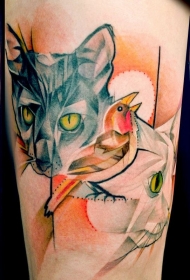 多彩鲜艳的猫和鸟纹身图案