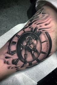 手臂独特的手绘黑白机械时钟纹身图案