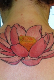 后背粉红色的莲花纹身图案