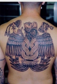 背部阿兹特克大翅膀神像纹身图案