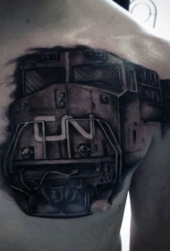 胸部个性的现代火车纹身图案