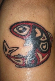 阿兹特克部落红色与黑色鱼图腾纹身图案