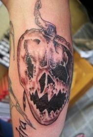 手臂恐怖风格卡通黑白邪恶的南瓜纹身图案