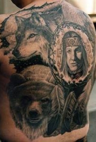 背部狼头熊头与印度人像纹身图案