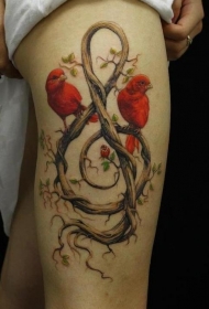 大腿红色的可爱小鸟纹身图案