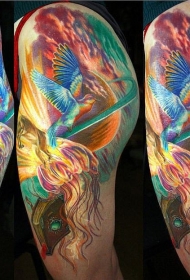 大腿插画风格彩色幻想鸟和行星纹身图案