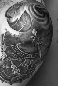 肩部壮观的黑白古怪时钟纹身图案