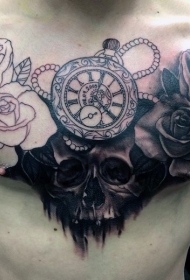 胸部骷髅和时钟玫瑰纹身图案