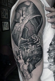 大臂神秘设计的抽象黑白人像纹身图案