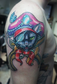 大臂有趣的彩色卡通海盗猫纹身图案