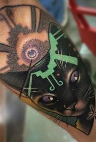小臂神秘的猫彩色纹身图案
