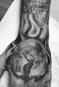 手背黑色夜森林与麋鹿剪影纹身图案