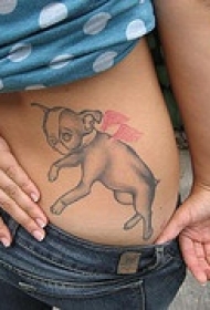 法国斗牛犬和粉红色翅膀纹身图案