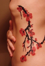 侧肋日式红色花朵纹身图案