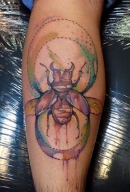 水彩画风格昆虫小腿纹身图案
