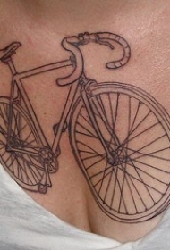 胸部自行车纹身图案
