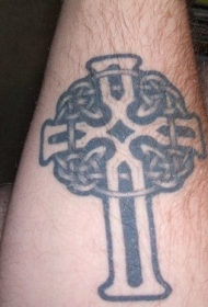 黑色十字架凯尔特结手臂纹身图案