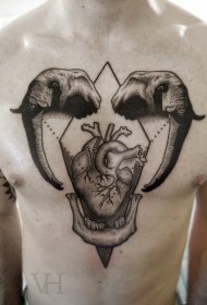 胸部写实风格黑色大象头与心脏纹身图案