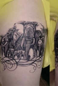 大臂好看的黑色大象家族纹身图案