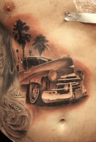 腹部汽车和棕树纹身图案