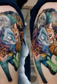 大臂奇特的彩绘太空猫和星球纹身图案