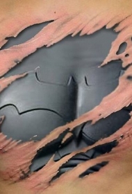 胸部难以置信的逼真蝙蝠侠装备纹身图案