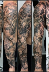 手臂华丽的黑灰希腊神像与战士纹身图案
