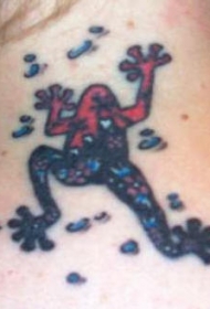 有毒红黑色青蛙纹身图案