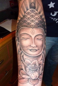 如来佛祖和莲花手臂纹身图案