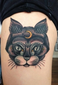 大腿彩色猫与月亮符号纹身图案