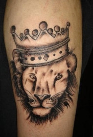 皇冠狮子头黑色纹身图案
