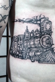 侧肋精美的黑白火车纹身图案
