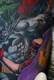 彩色卡通蝙蝠侠战斗恶棍纹身图案