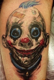 恐怖电影中彩色微笑小丑纹身图案