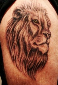 大臂黑灰狮子头纹身图案