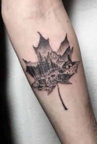 小臂点刺风格黑色枫叶轮廓与山地森林纹身图案