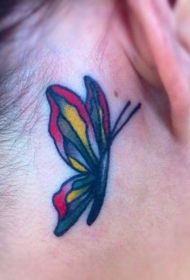 漂亮的传统蝴蝶耳朵后纹身图案