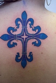 蓝色百合花纹章十字架纹身图案