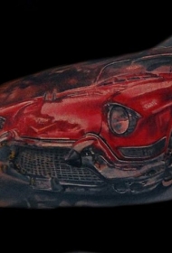 大臂写实风格经典汽车纹身图案