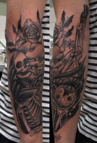 old school手臂黑色骷髅与玫瑰水晶球纹身图案
