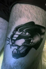 大腿个性的黑豹纹身图案