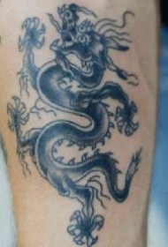 个性的中国式龙纹身图案