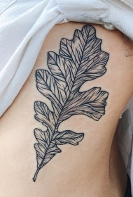 侧肋黑色线条树叶纹身图案
